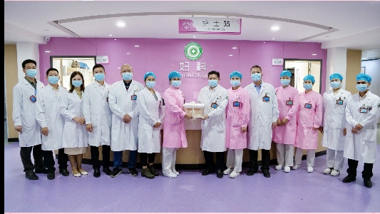 ůģжҽԺ쵼οҽԺŮְ